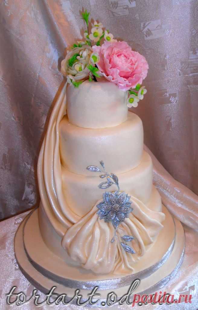 Свадебный торт " стильная брошь" вес 10 кг