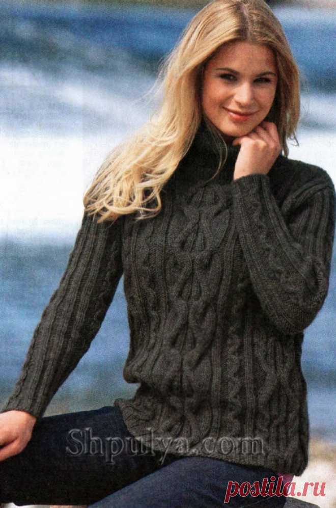 Серый пуловер из мериносовой шерсти.