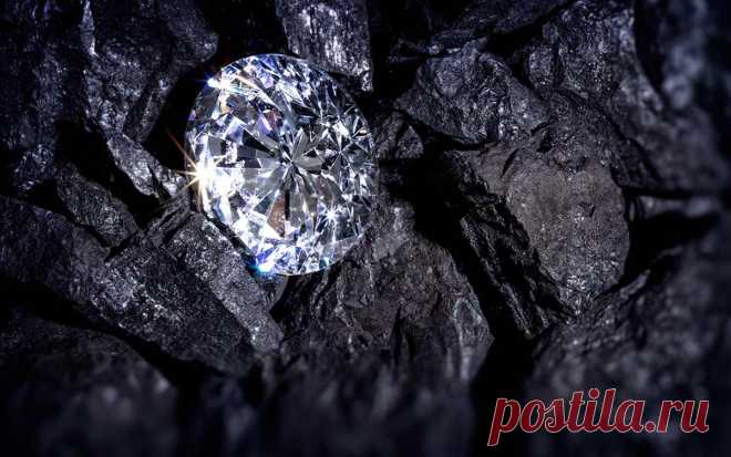 Узнайте где находятся самые крупные месторождения алмазов на Земле. Фото, описание и карты крупнейших алмазодобывающих карьеров, факты о них