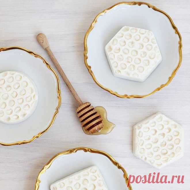 DIY Honeycomb Soap - DIY Craft Kits, Monthly Craft Projects, Craft Supplies, Subscription Box | Whimseybox