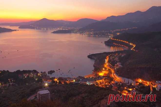 Budva by night