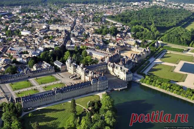 Дворцы Франции: Фонтенбло (Chateau de Fontainebleau).