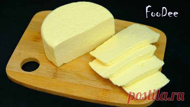 Сыр по этому рецепту готовится очень быстро, а набор ингредиентов совсем прост и доступен. Такой сыр можно использовать в качестве начинки для тостов, булочек. Если вам будет маловато...