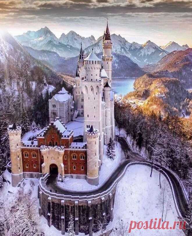 Neuschwanstein Castle, Germany Photo by Senna Relax - file.army в Яндекс.Коллекциях