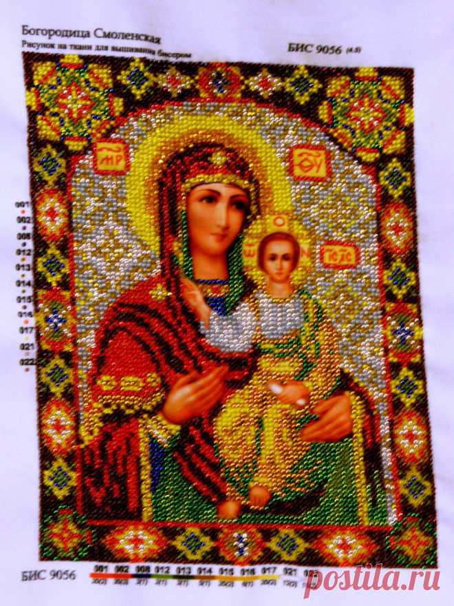 Чудотворная икона Божией Матери «Одигитрия» Смоленская вышита бисером
