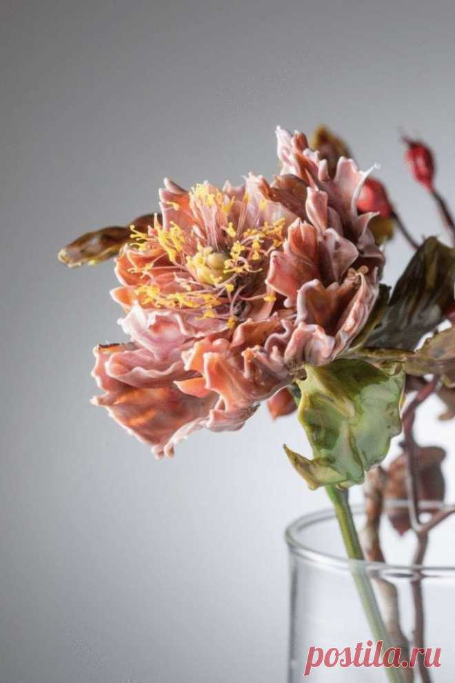 Дизайнер Лилла Табассо создает цветы из стекла