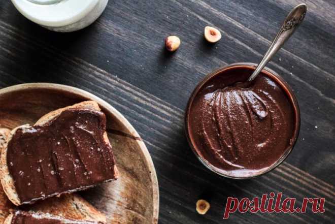 9 рецептов шоколада в домашних условиях В древние времена этот десерт называли черным золотом, поскольку позволить себе его могли только очень состоятельные люди