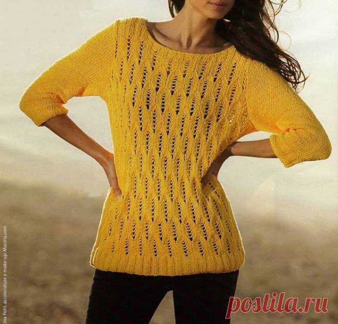 Желтый пуловер.