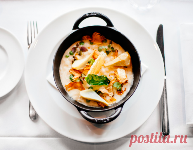 Калакейтто - Традиционный финский рыбный суп, который иногда называют «молочной ухой». Его варят в чугунной посуде, желательно в печке, и едят только через сутки после приготовления.