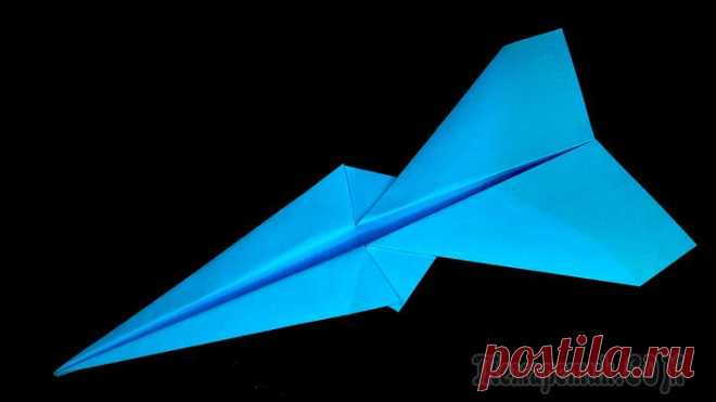 Как сделать бумажный самолетик который далеко летит Как сделать бумажный самолетик который далеко летит. Оригами самолет. Интересная новая модель знакомого с детства самолетика. В этом видео сделаем долго и далеко летающий оригами самолет. Бумажный сам...