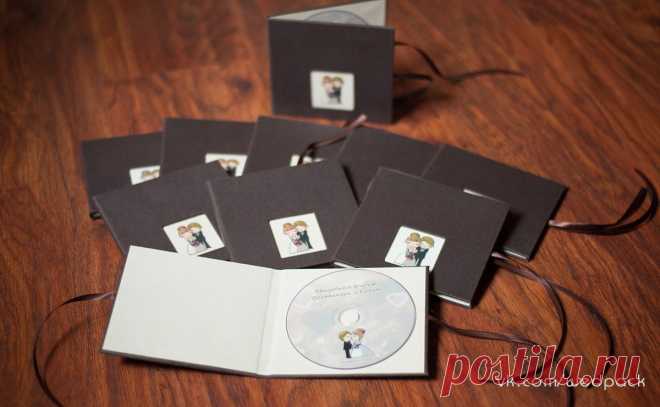- Авторская упаковка для CD/DVD дисков, печать дисков 
- Бомбоньерки 
- Коробки для фото 
- Подарочные коробочки для флешек
