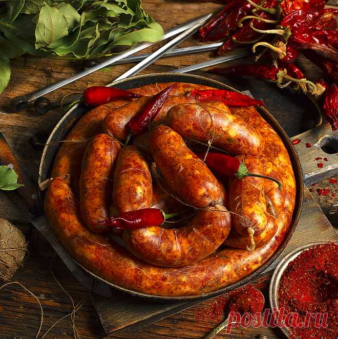 Домашняя колбаса из свинины – Кулинарные рецепты с фото