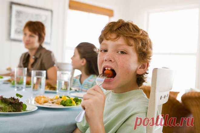 Правила поведения за столом для детей или хорошие манеры