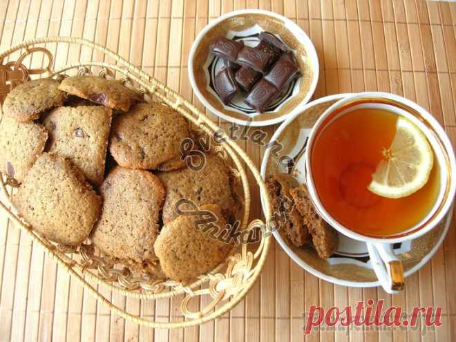 Домашнее кофейное печенье «капучино» с кусочками шоколада