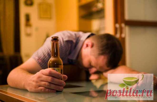 Алкоголизм: лечение народными средствами. Как убрать похмельный синдром
