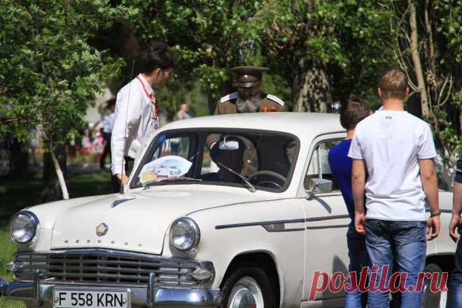 Москвич-403. Участник парада День Победы.