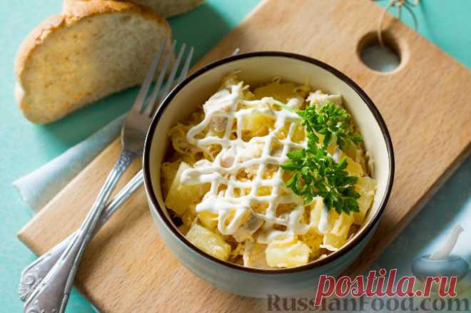 Рецепт: Салат с курицей и ананасами на RussianFood.com