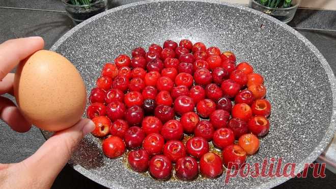 La famosa torta in padella, che sta facendo impazzire il mondo/ ricetta facile e veloce. #220 Ciao a tutti 🙋 spero che stiate bene.😍 Oggi facciamo una torta meravigliosa/ ricetta facile e veloce. 😋😋INGREDIENTI:_ 16 g di burro._ Un cucchiaio di zuc...