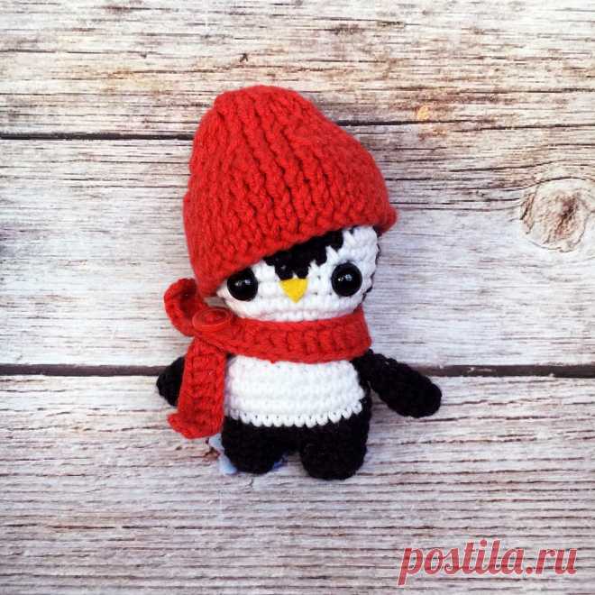 PDF Пингвинчик в шапочке. FREE amigurumi crochet pattern. Бесплатный мастер-класс, схема и описание для вязания игрушки амигуруми крючком. Вяжем игрушки своими руками! Пингвин, пингвинчик, penguin, pinguin, manchot, pinguim, penguen. #амигуруми #amigurumi #amigurumidoll #amigurumipattern #freepattern #freecrochetpatterns #crochetpattern #crochetdoll #crochettutorial #patternsforcrochet #вязание #вязаниекрючком #handmadedoll #рукоделие #ручнаяработа #pattern #tutorial #häkeln #amigurumis