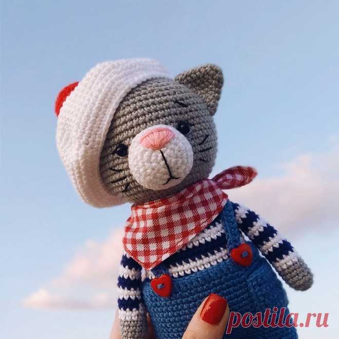 PDF Котик Джереми крючком. FREE crochet pattern; Аmigurumi doll patterns. Амигуруми схемы и описания на русском. Вязаные игрушки и поделки своими руками #amimore - котик, кот, кошечка, кошка, котенок, cat, kitten, gato, gatito, gatinho, chat, minou, kitty, kätzchen. Amigurumi doll pattern free; amigurumi patterns; amigurumi crochet; amigurumi crochet patterns; amigurumi patterns free; amigurumi today.