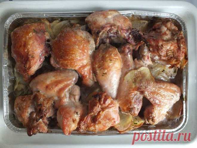 Как приготовить картофель молодой запеченный с курицей - рецепт, ингридиенты и фотографии