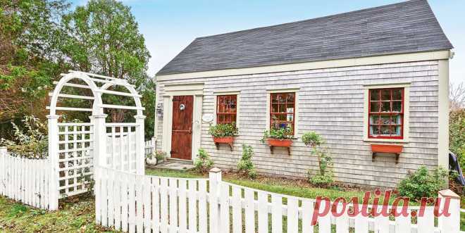 These 6 Small Homes for Sale Are Totally Charming (and Affordable!) Downsizers, take note!