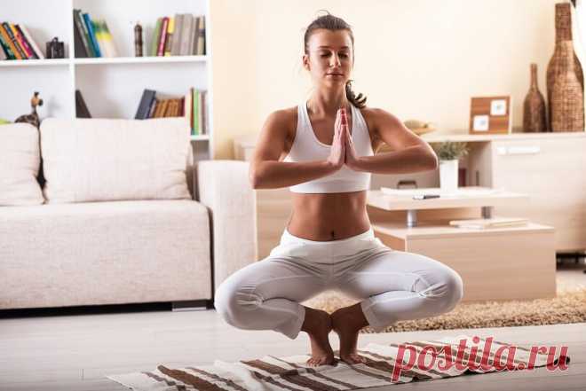 Упражнения йоги для начинающих дома — полезные асаны, советы и рекомендации