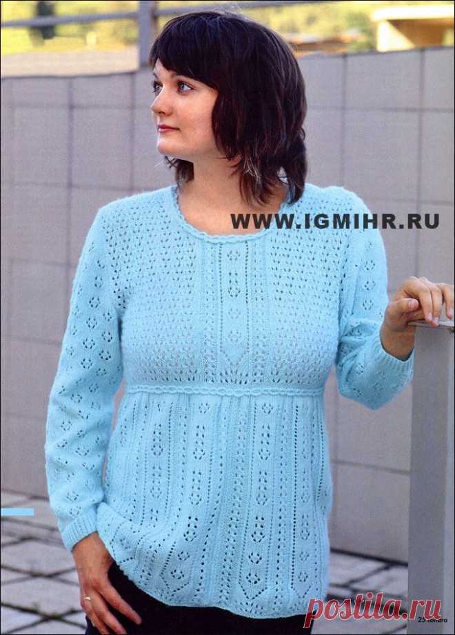 Микс красивых узоров. Пуловер нежно-голубого цвета для романтичной леди. .