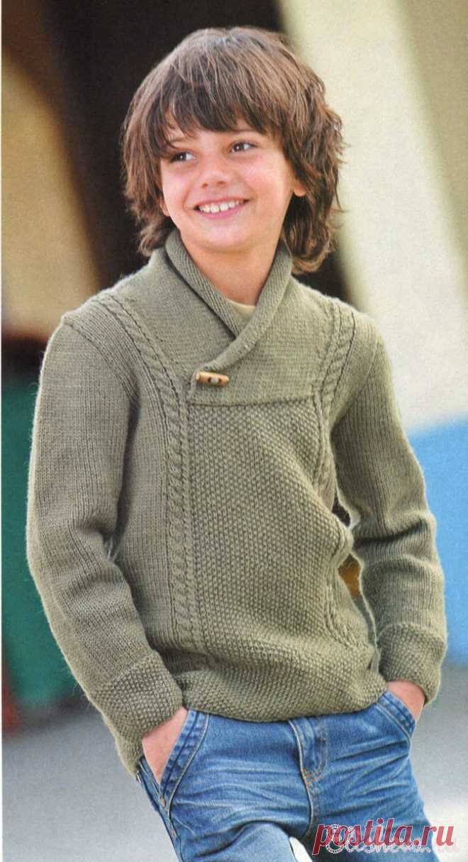Пуловер цвета хаки для мальчика.