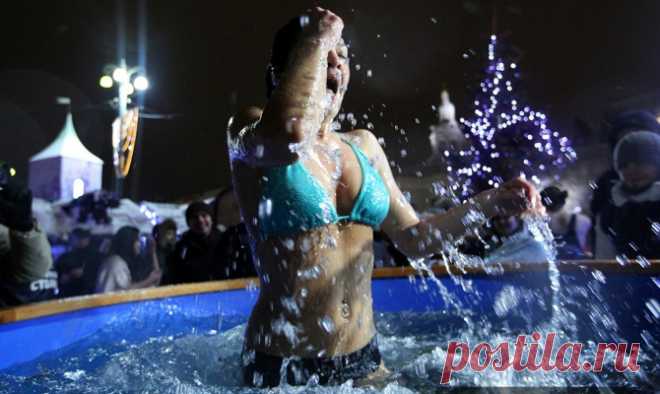 Фотогалерея: Крещенские купания в России - Новости Mail.Ru