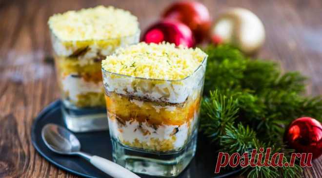 Порционный салат «Мимоза» со шпротами — Вкусные рецепты