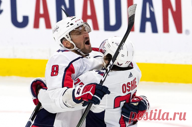 Гол Овечкина в ворота «Финикса» назван лучшим за всю историю НХЛ Шайба, которую забил российский нападающий «Вашингтон Кэпиталз» Александр Овечкин в матче с «Финикс Койотс» (сейчас клуб носит название «Аризона Койотс»)