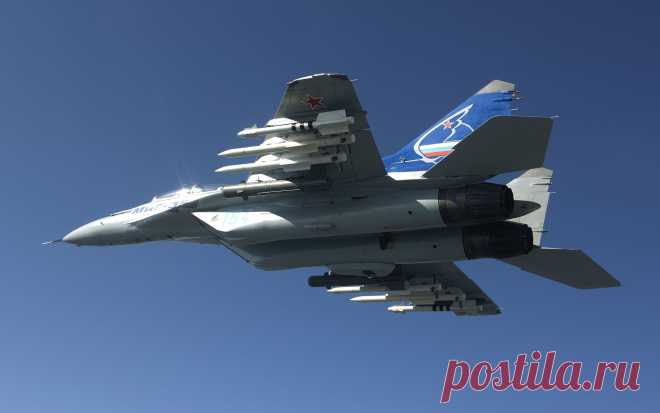 Самолет МиГ-35 обладает повышенной боевой устойчивостью за счет установки комплекса обороны, пониженной радиолокационной и тепловой заметности, возможности обнаруживать и обстреливать цели с применением пассивных систем обнаружения целеуказания, за счет способности выполнять посадку на необорудованных и неосвещенных аэродромах, а также за счет автономности базирования".