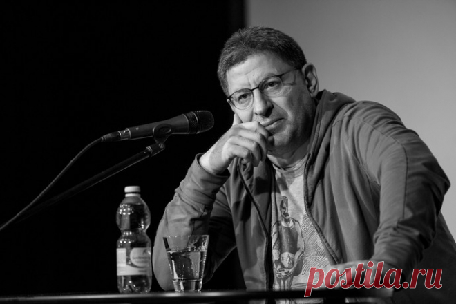 Феномен Лабковского Михаил Лабковский. Даже если вы никогда не интересовались психологией, это имя вам наверняка знакомо. Психолог, чьи колонки читают, интервью разрывают на цитаты, комментируют и пересылают друг другу сотни, тысячи людей. Многие им восхищаются, кого-то http://www.psychologies.ru/observers/sanaeva-polina/fenomen-labkovskogo/
