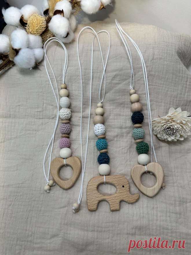 At Smal Lights Shop, you’ll find beautifully handmade baby gifts like the adorable Kette für Maxi Cosi, designed to entertain and soothe your little one on the go. Our collection also features elegant Windeltorte Zwillinge, creative Mini Windeltorte, and stylish Windelkuchen—perfect for baby showers or newborn celebrations. Each piece blends charm and practicality, making it a thoughtful, one-of-a-kind gift that brings joy to both parents and babies.