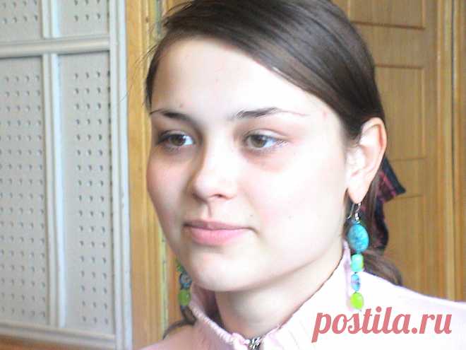 Ангелина Безрукова исполняет русские народные песни. 2007 г.
1. А кто ж у нас
2. Уж ты рыба
3. Ой, кулики-жаворонушки
4. Приди к нам, весна
5. Как за двором