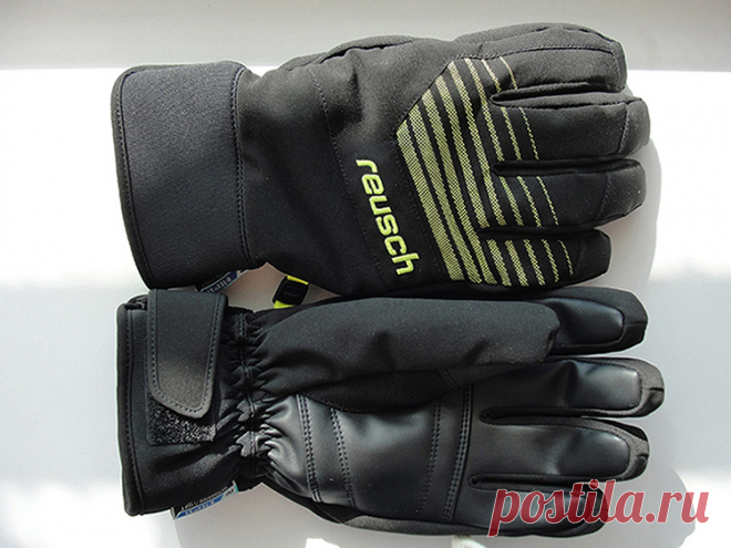 Горнолыжные перчатки Reusch Sportif Softshell R-TEX XT (черные с салатовыми полосками) http://sportuno.com.ua/23-Gornolyzhnye-perchatki-Reusch-Sportif-Softshell-R-TEX-XT.html