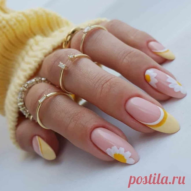 Вдохновляющие и стильные идеи френч маникюра на весну 2021 года Маникюр говорит о женщине порой больше, чем её причёска и внешний вид в целом. Ведь именно на ногтях мы чаще всего «рисуем» своё настроение. А сделать это