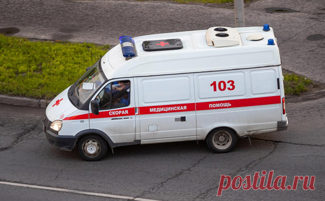 В Краснодаре молния ударила в голову мужчине. Житель Симферополя погиб в Краснодаре на территории овощной базы в результате удара молнии, полиция начала проверку по этому поводу.