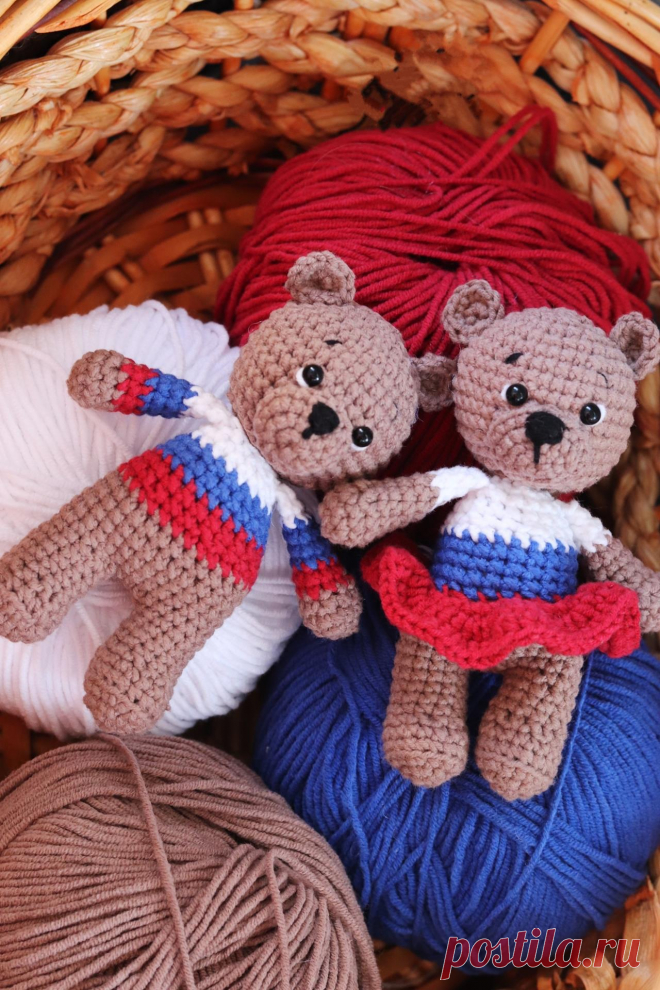 PDF Родные Мишки крючком. FREE crochet pattern; Аmigurumi toy patterns. Амигуруми схемы и описания на русском. Вязаные игрушки и поделки своими руками #amimore - медведь, маленький медвежонок, мишка из обычной пряжи.