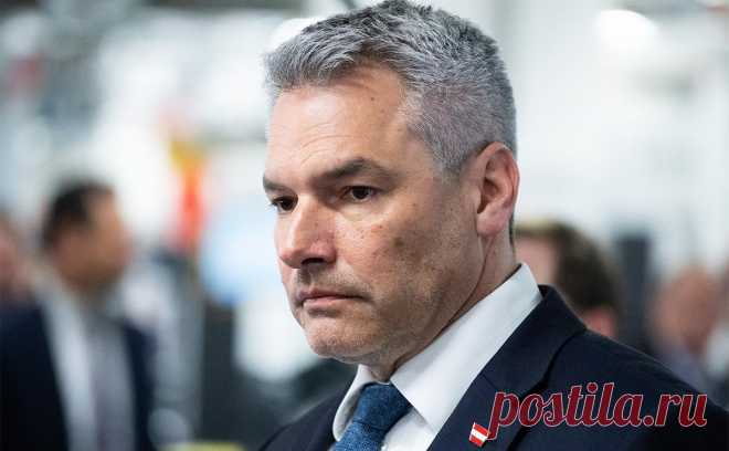 Канцлер Австрии поддержал мирную инициативу Бразилии по Украине. Канцлер Австрии Карл Нехаммер поддержал мирную инициативу по урегулированию конфликта на Украине, предложенную президентом Бразилии Луисом Инасиу Лулой да Силва, сообщает Kleine Zeitung.