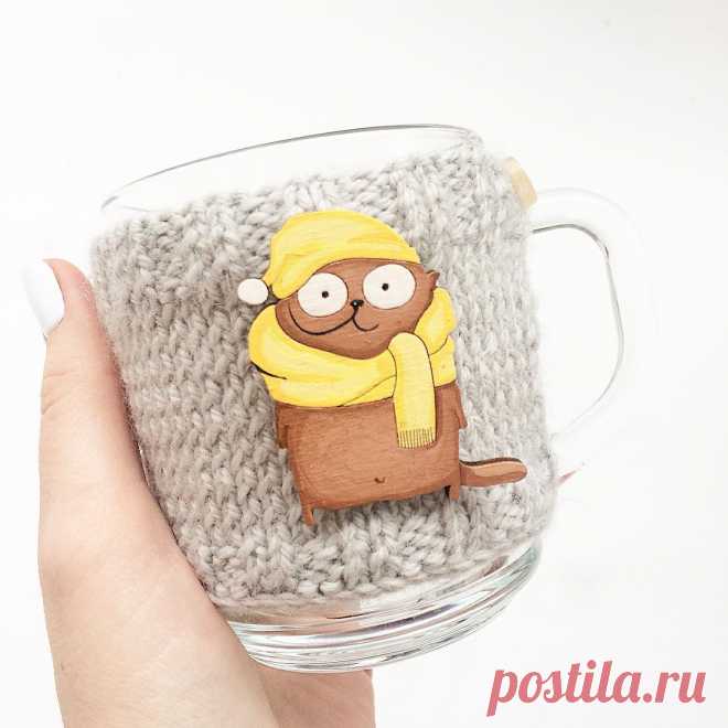 Публикация 🔝ДЕРЕВЯННЫЕ БРОШИ Новосиб в Instagram • Янв 15, 2018 at 3:35 UTC 71 отметок «Нравится», 1 комментариев — 🔝ДЕРЕВЯННЫЕ БРОШИ Новосиб (@brosh.mee) в Instagram: «Кружка с вязаным чехлом 350₽, брошка кот 350₽✨ #деревянныезначки #броши#брошиновосибирск…»