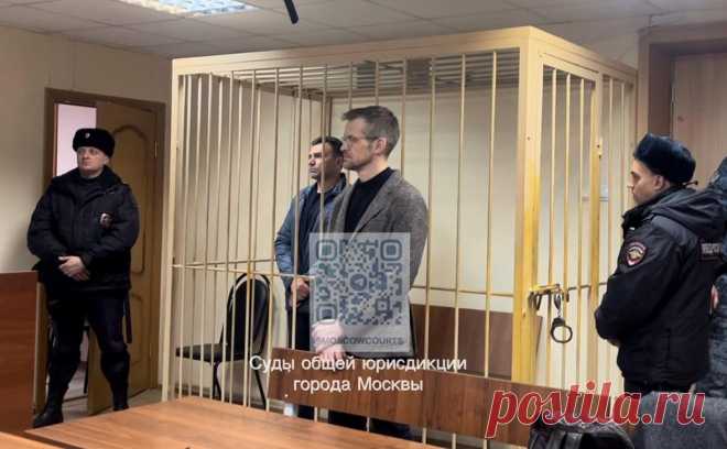 Суд не стал арестовывать замглавы разработчика «Леонардо». Замглавы «Сирены-Трэвел» Кальчуку избрали меру пресечения в виде запрета определенных действий до 4 июня по обвинению в воздействии на критическую инфраструктуру. Ту же статью вменяют другому замглавы компании Ройтману
