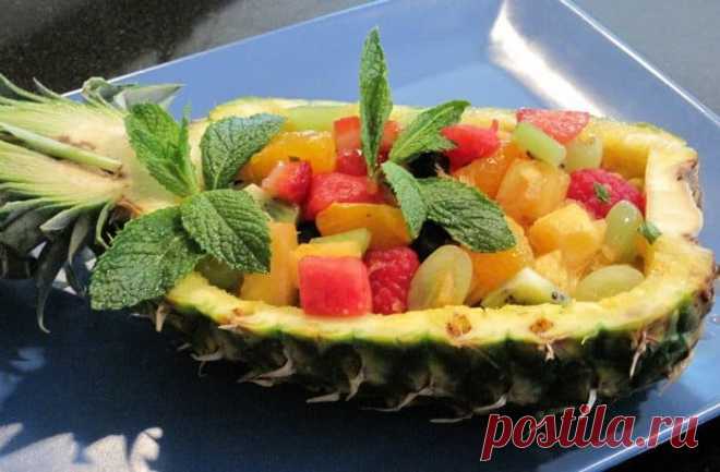 Салаты на Новый год 2020: рецепты, простые и вкусные, какие можно приготовить, легкие, без майонеза, фруктовые, овощные, мясные, с рыбой, морепродуктами, видео