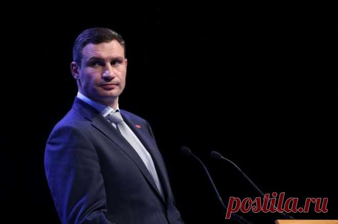 В офисе Зеленского отложили рассмотрение вопроса об отставке Кличко. Этому способствовала позиция Запада, выступившего против «уничтожения местного самоуправления».