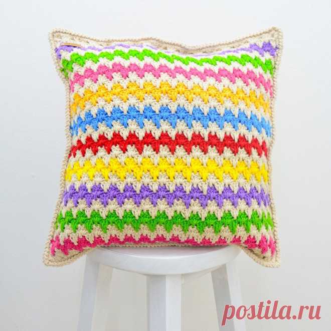 Уютные подушки для дома и дачи. 6 вариантов крючком Стильные, яркие и уютные интерьерные подушки. 6 вариантов крючком, с описанием и схемами вязания.