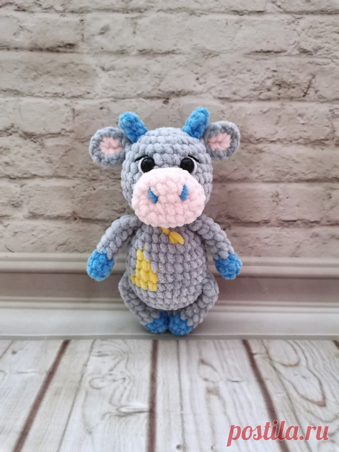 PDF Бычок Малышок крючком. FREE crochet pattern; Аmigurumi animal patterns. Амигуруми схемы и описания на русском. Вязаные игрушки и поделки своими руками #amimore - корова, коровка, телёнок, плюшевый бык, бычок из плюшевой пряжи.