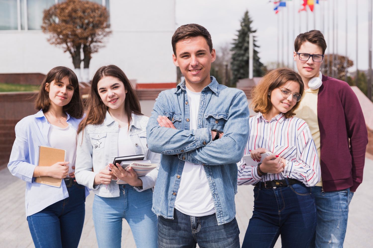 Организуйте встречи с людьми, работающими в интересных для ребёнка сферах